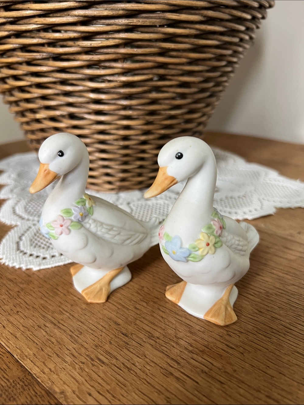 Vintage Lefton Ceramic Duck Figurines White flowers Cottage 90s Country Goose